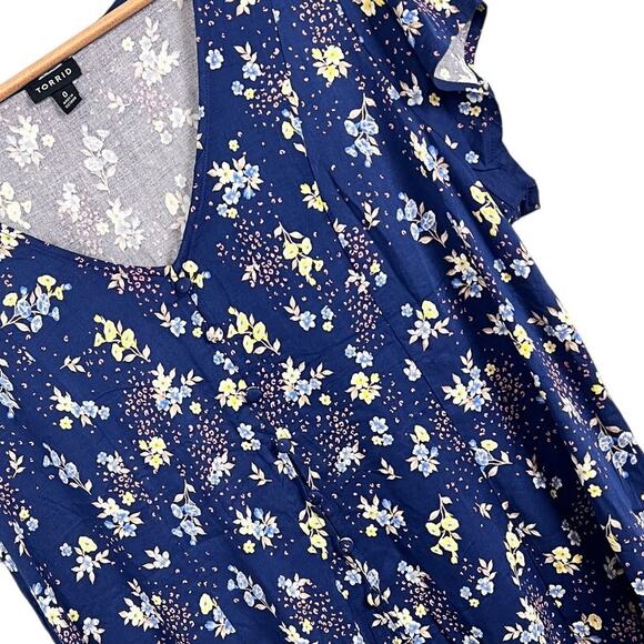 Torrid Women's L 12 Plus Floral Blouse Corset Lace Up Back Peplum Cottagecore - Picture 1 of 15